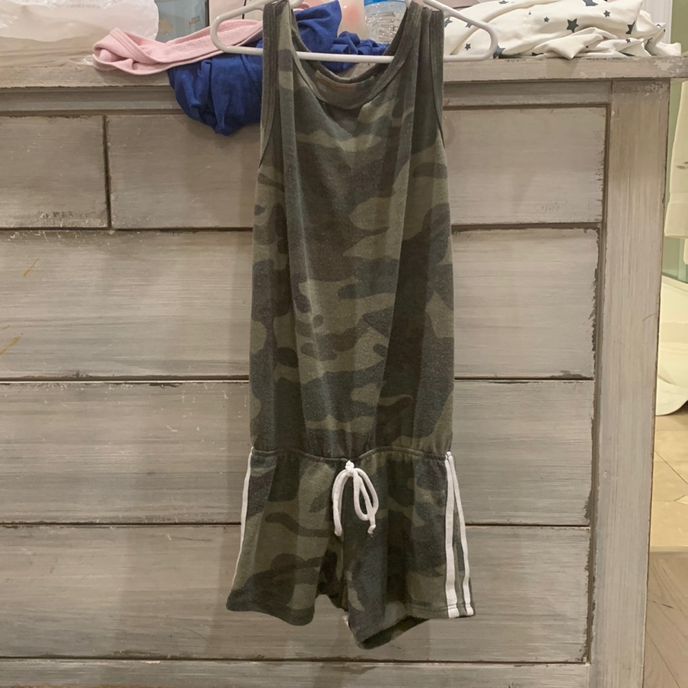 Girls jumper size small